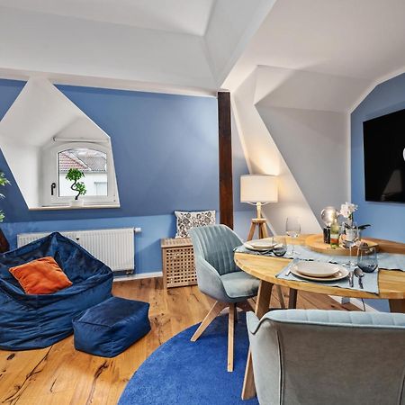Edler Wohnraum Modernes Vorstadtstudio Mit Emma-Bett, Garten & Kaffeevollautomat Zwickau Exterior foto